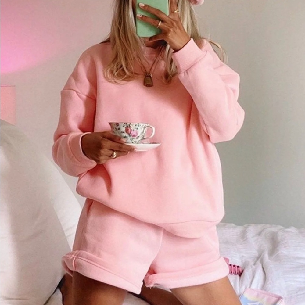 Lounge Set - image 2